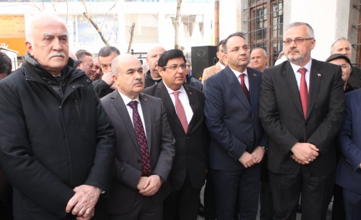 Bafra'da restorasyonu tamamlanan tarihi Çarşı Camisi ibadete açıldı