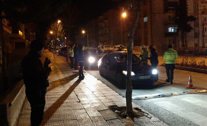 Çorum'da emniyetin şok uygulamalarında arama kararı bulunan 26 kişi yakalandı