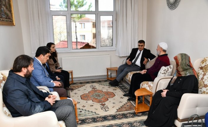 Karabük Valisi Gürel, şehit ailesi ve gaziyi ziyaret etti