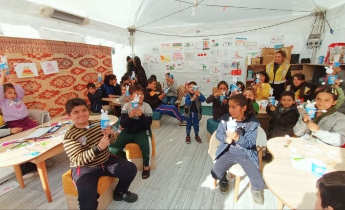 Samsun Büyükşehir Belediyesi depremzede çocuklara 125 bin oyuncak dağıttı