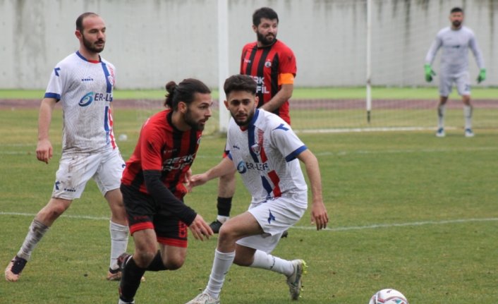 Samsun Süper Amatör Lig'de 1930 Bafraspor ile Bafra Futbol Kulübü 1-1 berabere kaldı
