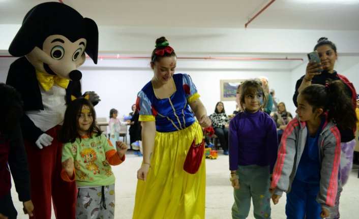 Sinop'ta bulunan depremzede kadınların Dünya Kadınlar Günü kutlandı