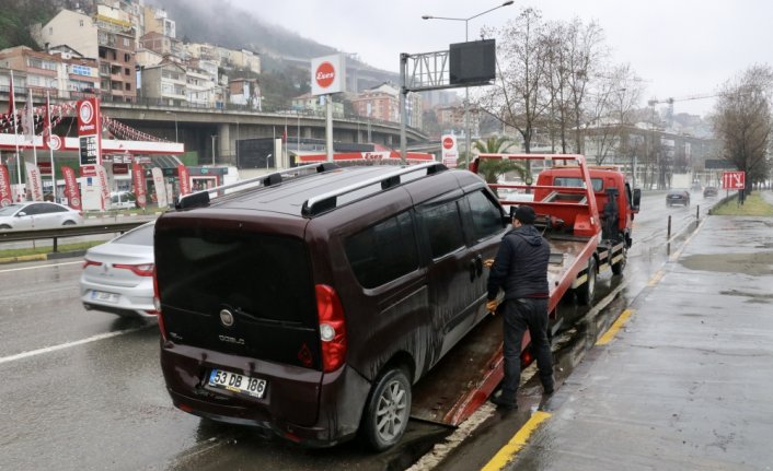 Trabzon'da 6 aracın karıştığı trafik kazasında 5 kişi yaralandı
