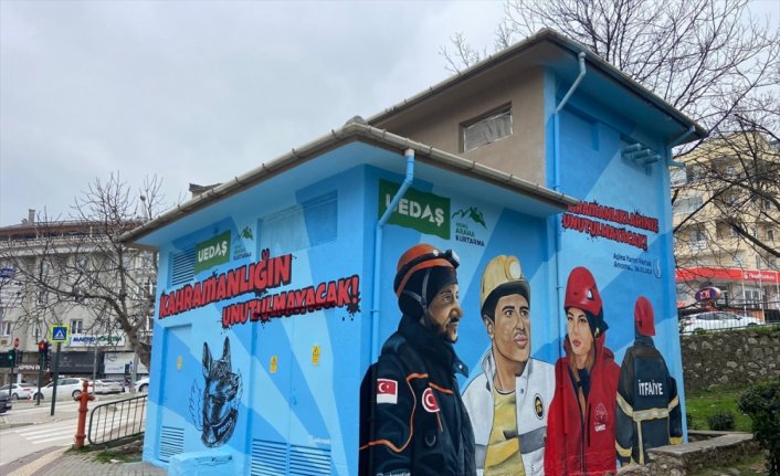 UEDAŞ, "afet bölgesinin kahramanları" temasıyla trafo duvarına grafiti yaptı