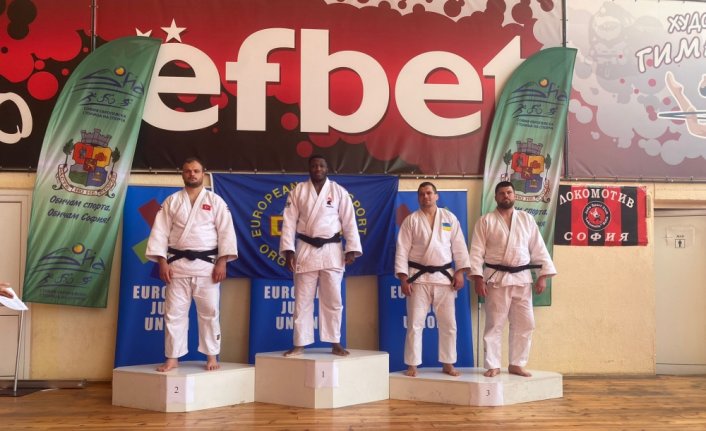 Akçaabat Belediye Başkanı Ekim'den Avrupa Şampiyonası'nda derece alan sporcuya tebrik