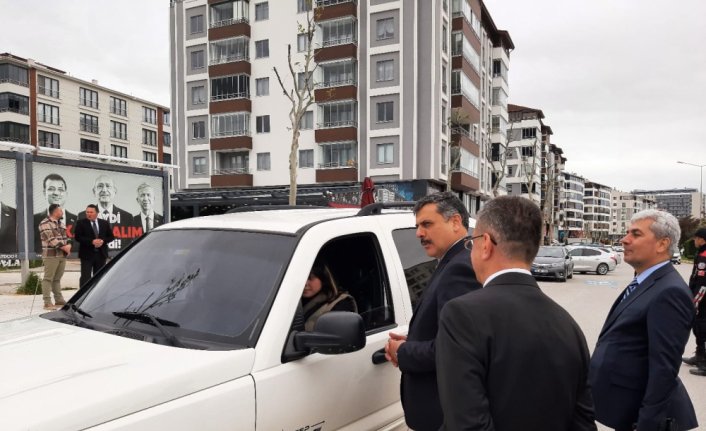 Çorum Valisi Çiftçi, asayiş ve trafik uygulamasına katıldı