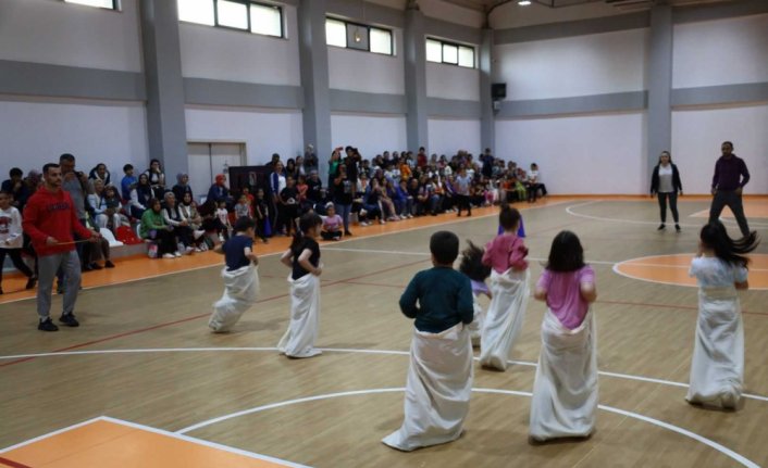 Safranbolu'da "Unutulmaya Yüz Tutmuş Geleneksel Türk Çocuk Oyunları" etkinliği düzenlendi