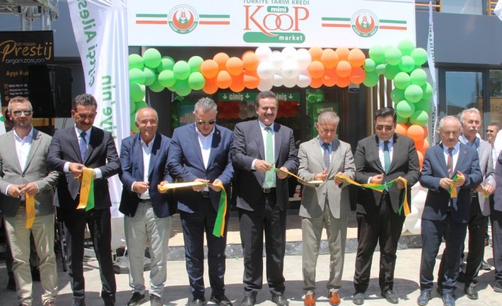 Taşova Tarım Kredi Kooperatifi hizmet binası ve marketi hizmete açıldı
