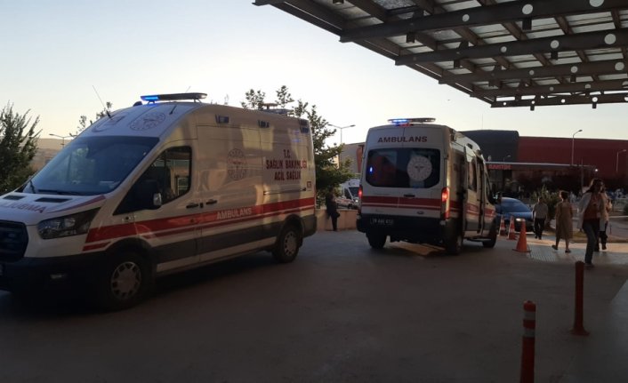 Çorum'da merdivenden düşen yaşlı adam yaralandı
