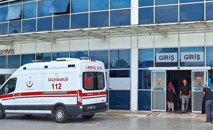Samsun'da kavga eden 2 akraba birbirlerini sopa ve orakla yaraladı