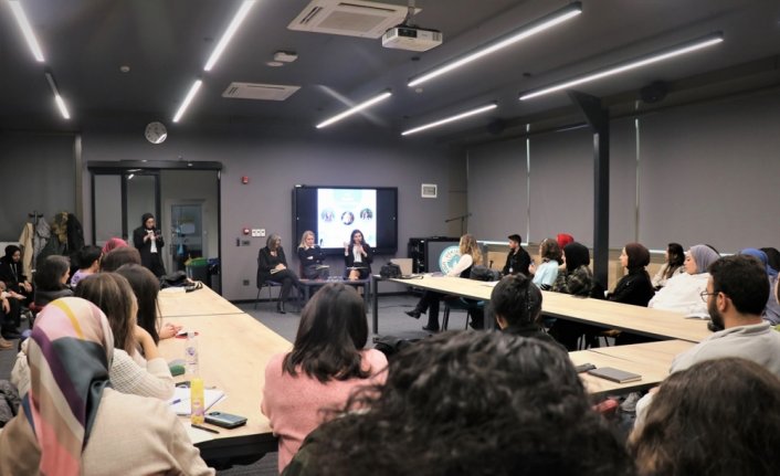 Üsküdar Üniversitesi'nden "İnsan ve Toplum Bilimleri Fakültesi'nin eğitim stratejisi" değerlendirmesi