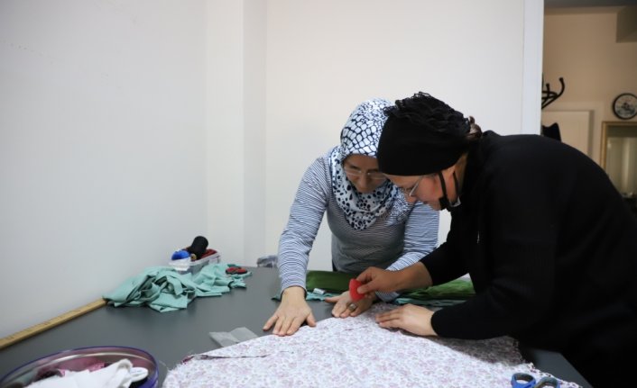 Turhal Belediyesi Hanımeli ve Kültür Sanat Merkezi eğitimlere devam ediyor