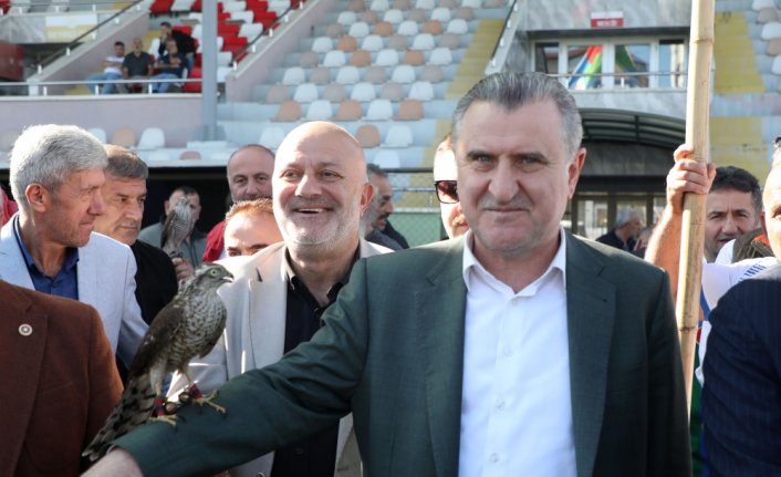 Bakan Bak, Filistin'e destek veren sporculara Avrupa'da uygulanan yaptırımları değerlendirdi: