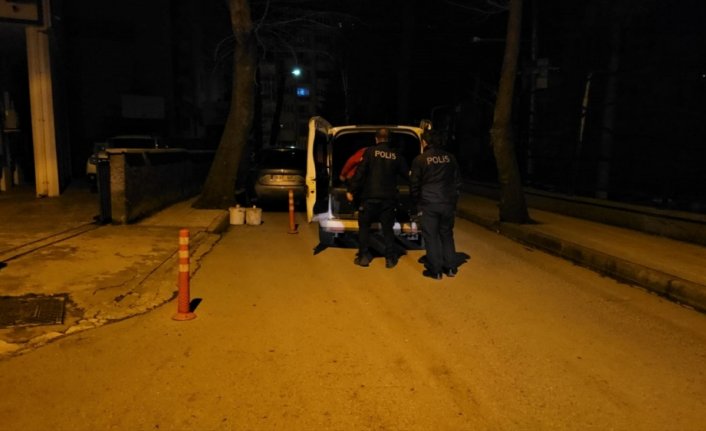 Çorum'da kavga eden çocuklarını ayırmaya çalışan baba bıçakla yaralandı