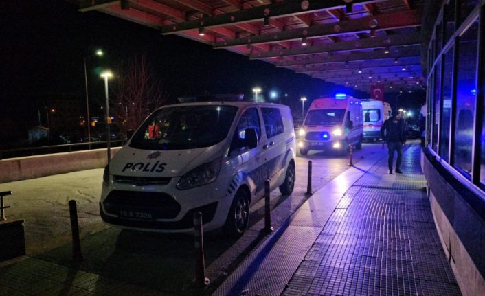 Çorum'da polisten kaçarken yüksekten düşen kişi yaralandı