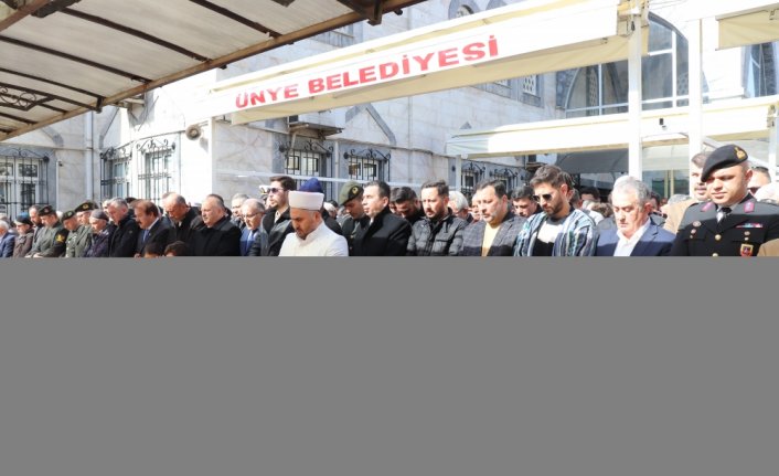 İzmir'de kalp krizi sonucu hayatını kaybeden asker, Ordu'da son yolculuğuna uğurlandı