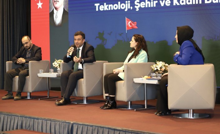 Samsun Büyükşehir Belediye Başkan adayı Doğan, 'Teknoloji, Şehir ve Kadın Buluşması'na katıldı: