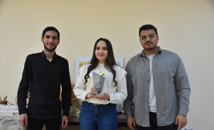 Gümüşhane'de üniversite öğrencilerinin engelliler için geliştirdiği mobil uygulamaya ödül
