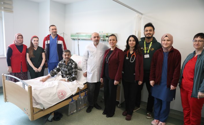 Kanser hastasına midesinin alt bölümünden yemek borusu yapıldı
