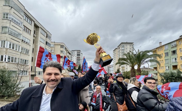 Lise futbol takımının hedefi, dünya kupasını 3. kez Trabzon'a getirmek