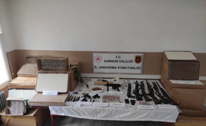 Samsun'da çatı katındaki yatağın altından silah ve mühimmat çıktı