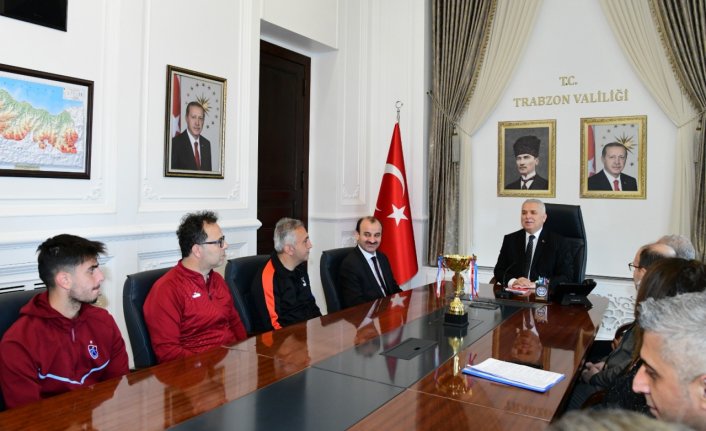 Trabzon Valisi Yıldırım, Türkiye Liseler Arası Okul Sporları Futbol şampiyonu takımı kabul etti