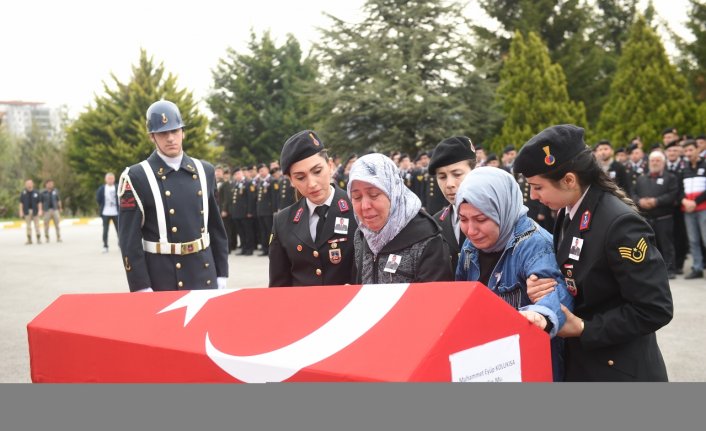 Kastamonu'da görevi başında kalp krizi sonucu ölen Uzman Çavuş Kolukısa için tören düzenlendi