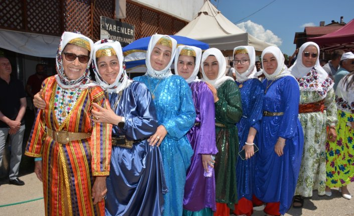 Bolu Mengen'de "7. Yöresel Giyim Kültür Şenliği" düzenlendi