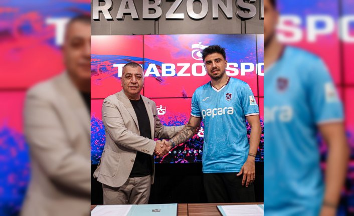 Trabzonspor, yeni transferi Ozan Tufan için imza töreni düzenledi