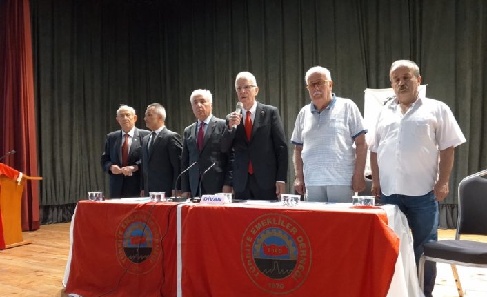 Türkiye Emekliler Derneği Karadeniz Ereğli Şubesi Başkanı Ayhan, güven tazeledi