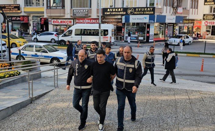 37 ilde internetten satılık otomobil ilanıyla dolandırıcılık yapan 3 kişi yakalandı