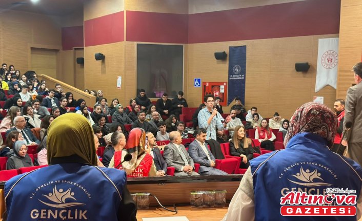 Çorum'da “Gençlik Politika Belgesi Vizyon Çalıştayı“ yapıldı