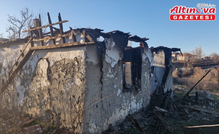 Çorum'da yalnız yaşadığı evde yangın çıkan kişi hayatını kaybetti