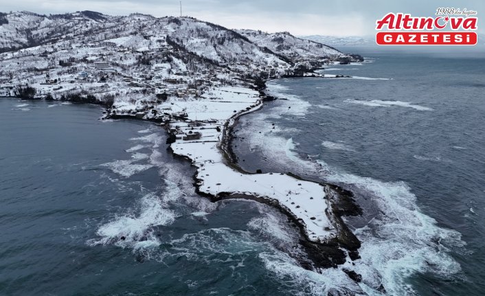 Ordu'da karla birlikte beyaza bürünen Yason Burnu havadan görüntülendi