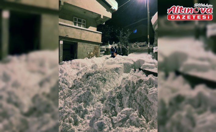 Solunum sıkıntısı çeken 81 ve 90 yaşındaki hastaların imdadına UMKE yetişti