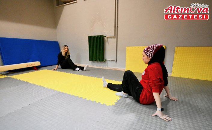 Özel sporcu Şehriye Naz Koncalıoğlu'nun Dünya Kış Oyunları şampiyonluğu gururu