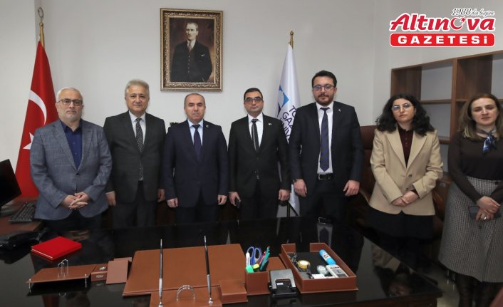 TOGÜ Hukuk Fakültesi Dekanlığına Prof. Dr. Yusuf Temür atandı
