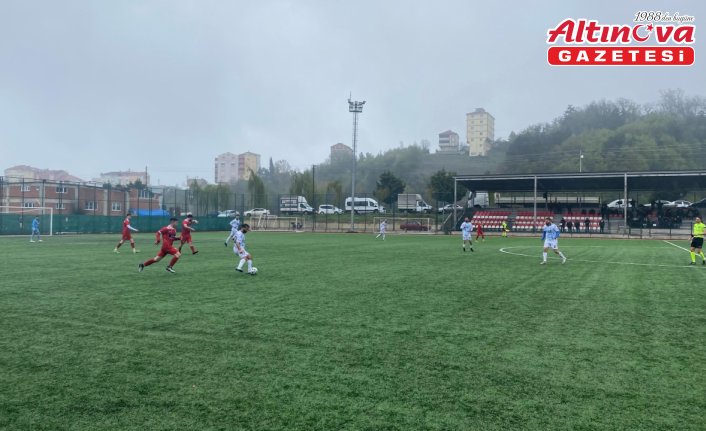Türkeli Spor, Erfelek Spor'u 3-0 mağlup ederek liderliğini sürdürdü
