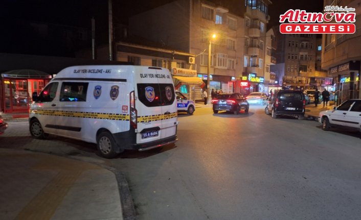 Bafra'da çıkan bıçaklı kavgada 3 kişi yaralandı, 2 kişi gözaltına alındı