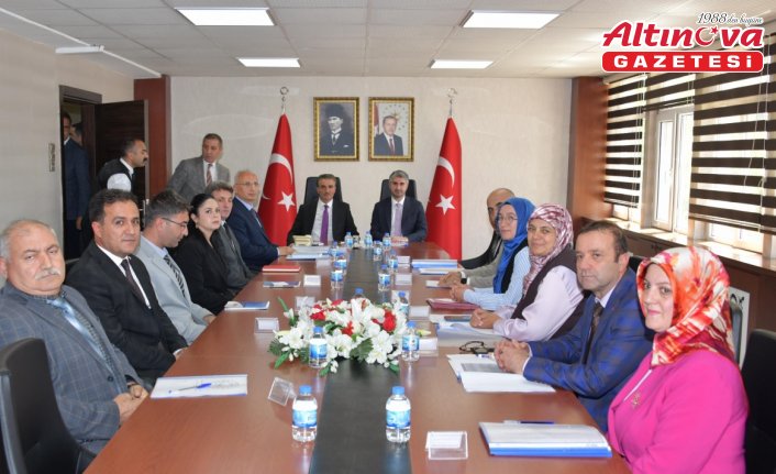 Aile ve Sosyal Hizmetler Bakan Yardımcısı Tarıkdaroğlu, Gümüşhane'de ziyaretlerde bulundu