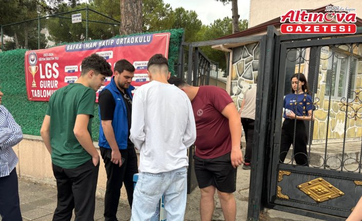 Bafra Gençlik Merkezi'nden YKS sonrası kalem kampanyası