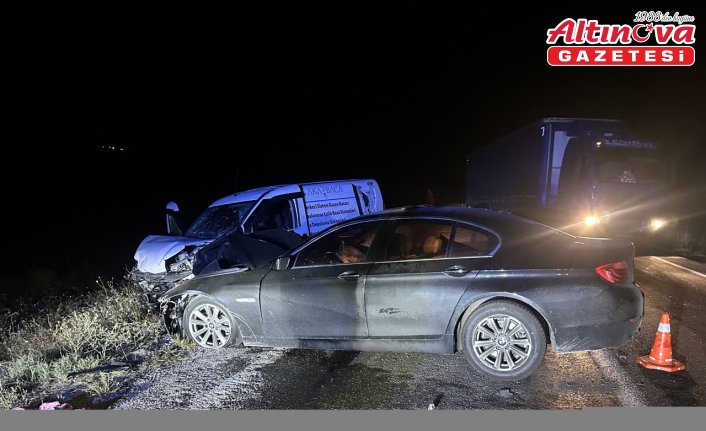 Çorum'da zincirleme trafik kazasında 3 kişi yaralandı