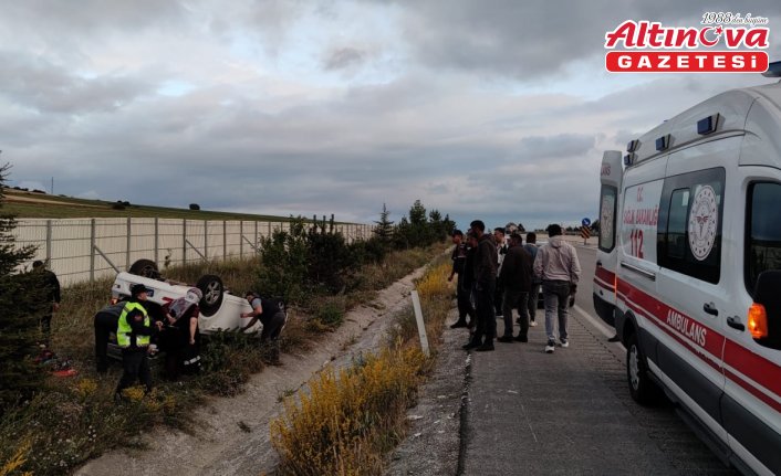 Tokat'ta devrilen otomobildeki 5 kişi yaralandı