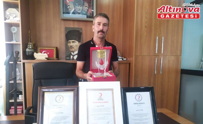 Vezirköprü'de Şevket Öztürk, 70 kez kan ile kan ürünü bağışında bulundu