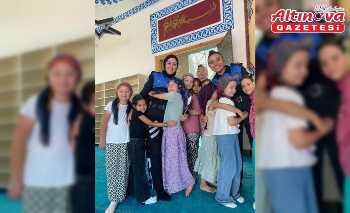 Bolu'da polisler yaz Kur'an kurslarında eğitim gören çocuklarla buluştu