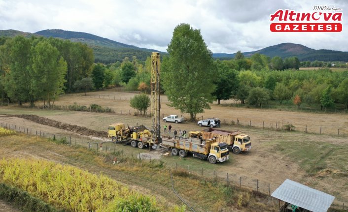 İl Özel İdaresinin yaptığı sondajla suya kavuşan köy sakinleri “bayram sevinci“ yaşadı
