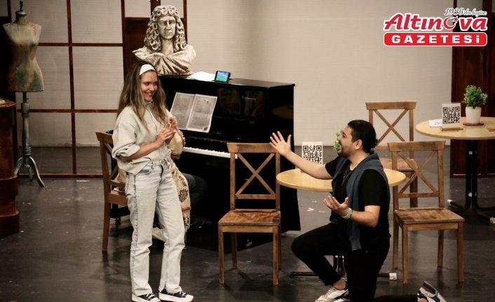 Mozart'ın 257 yıllık operası “Bastien ve Bastienne“ modern yorumuyla sahneye taşınıyor