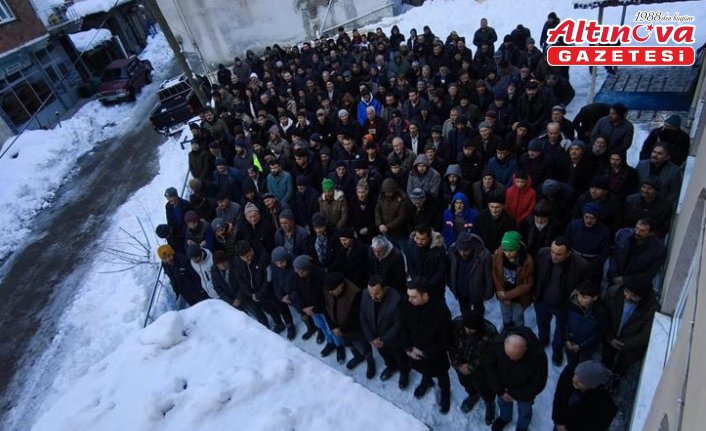 Giresun'da çığda hayatını kaybeden çobanın cenazesi defnedildi
