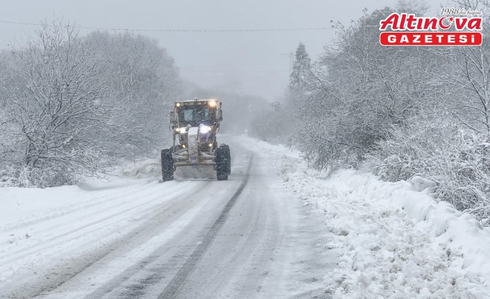 Kastamonu'da yoğun kar yağışı etkili oluyor