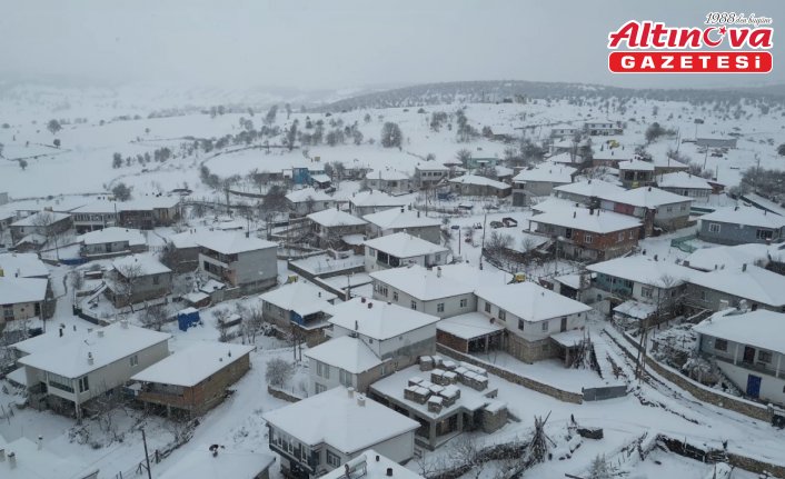Amasya'nın yüksek kesimlerinde kar etkili oldu